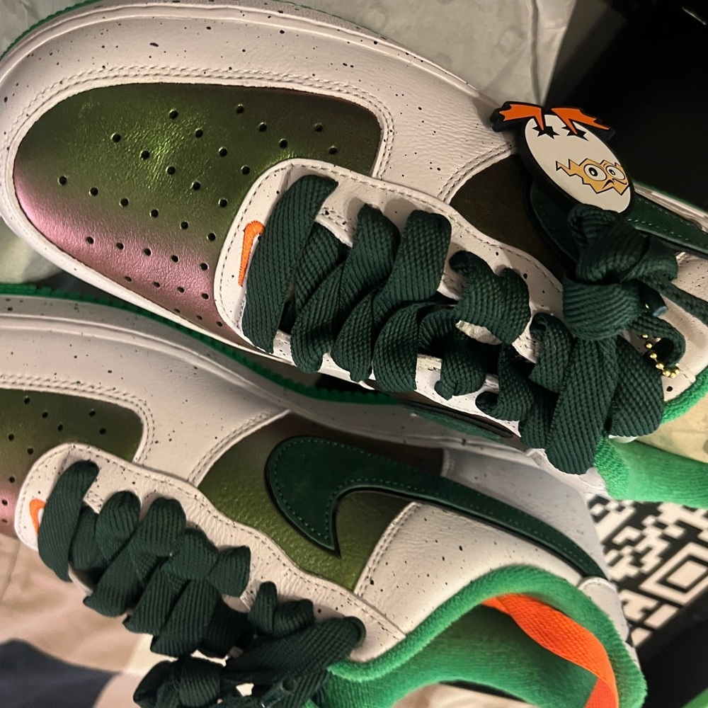 Nike Air Force 1 Oregon Ducks of a Feather “Egg or Duck” special edition 11.5 - Picture 6 of 7